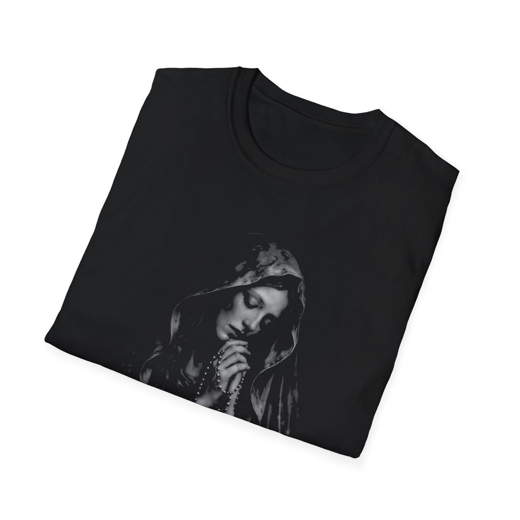 Virgin mary praying with rosary catholic christian marian devotion sacred prayer T-Shirt