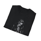 Virgin mary praying with rosary catholic christian marian devotion sacred prayer T-Shirt