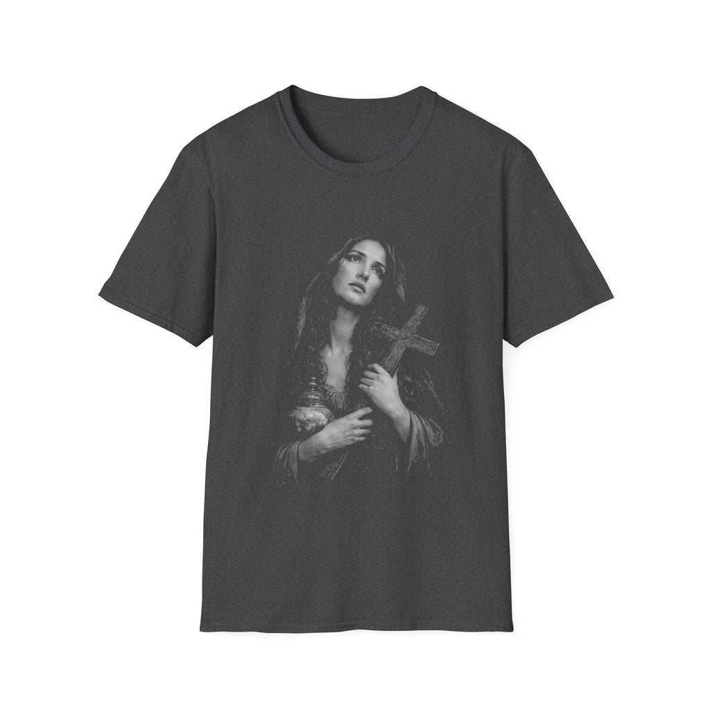 mary magdalene weeping with cross dark christian gothic spiritual portrait in black and white T-Shirt