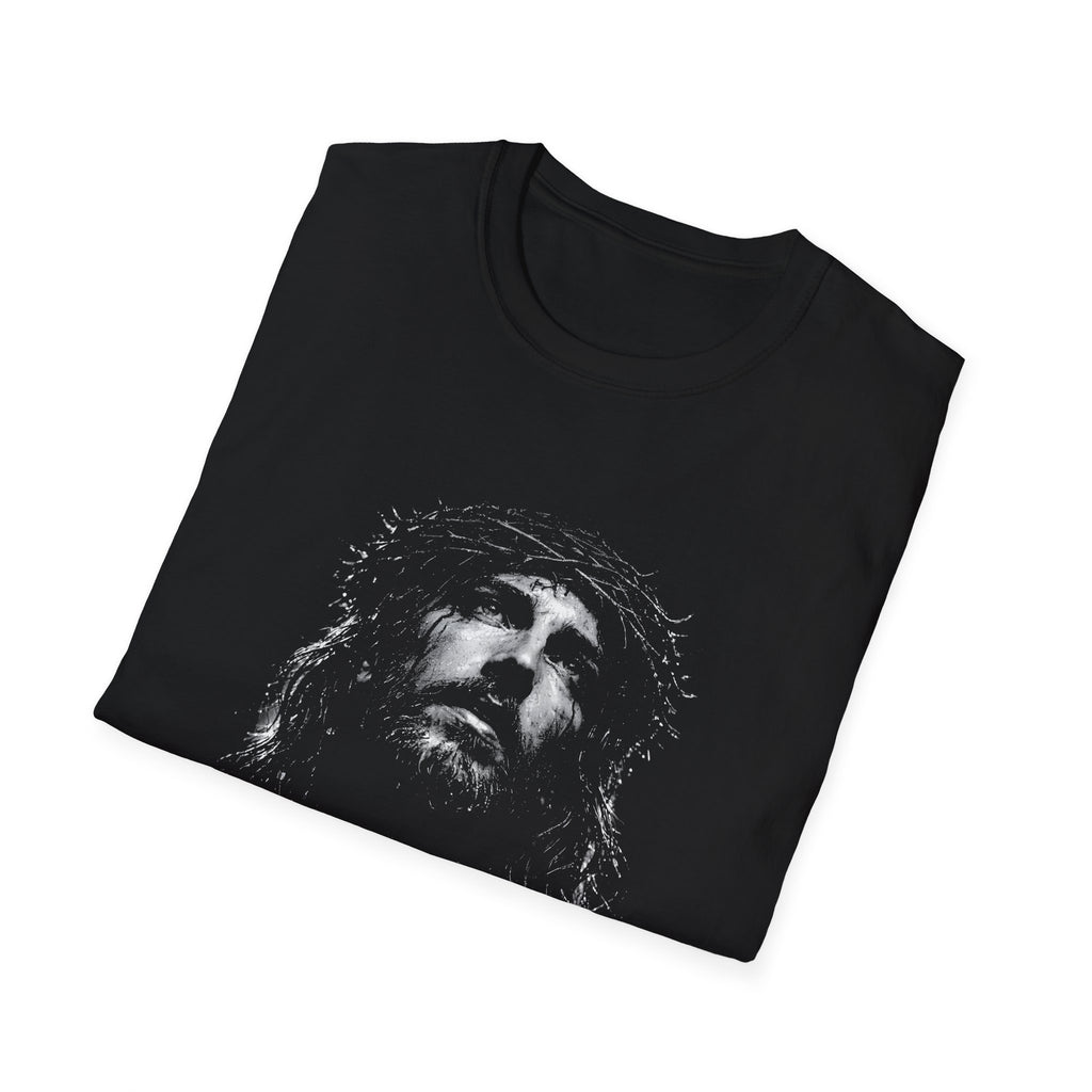 Jesus crown of thorns portrait powerful christian easter crucifixion good friday faith artwork image T-Shirt