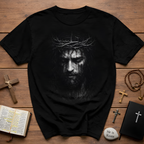 Jesus christ crown of thorns suffering savior portrait for good friday and easter faith reflection T-Shirt