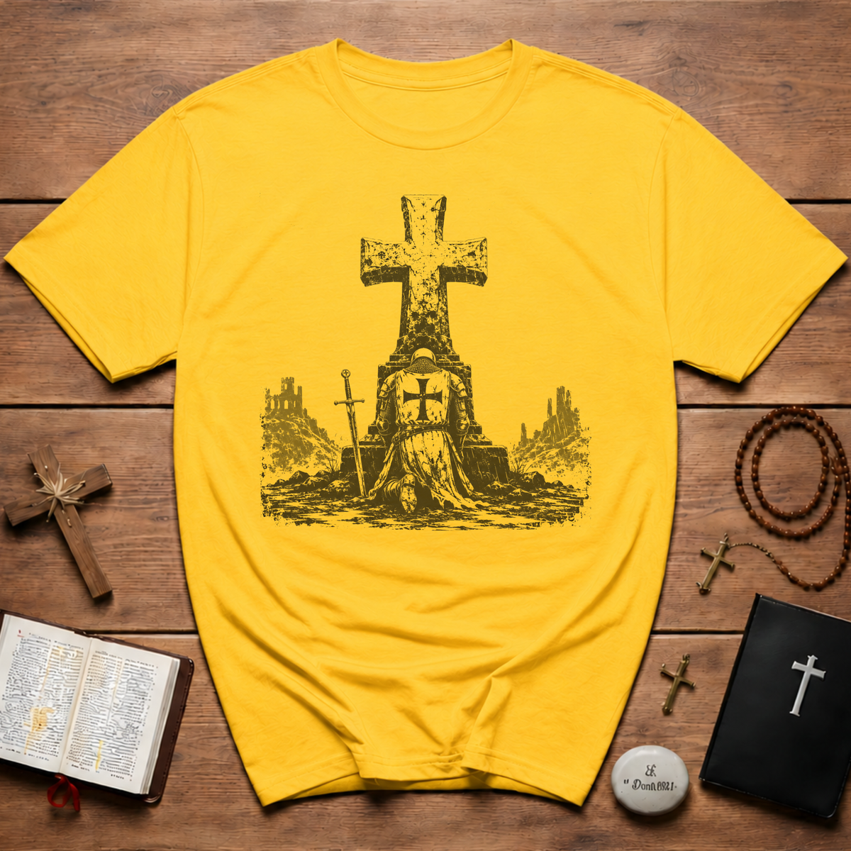 Templar Knight Kneeling In Prayer T-Shirt