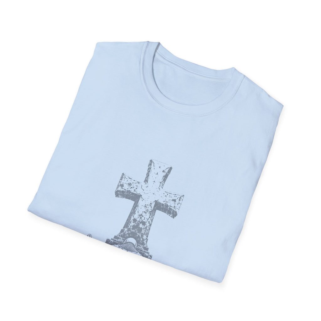 Medieval Crusader Knight Kneeling In Prayer At Cross Christian Warrior Faith T-Shirt