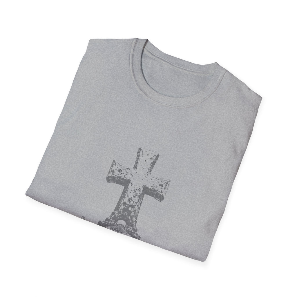 Medieval Crusader Knight Kneeling In Prayer At Cross Christian Warrior Faith T-Shirt