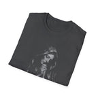 Virgin mary praying with rosary catholic christian marian devotion sacred prayer T-Shirt