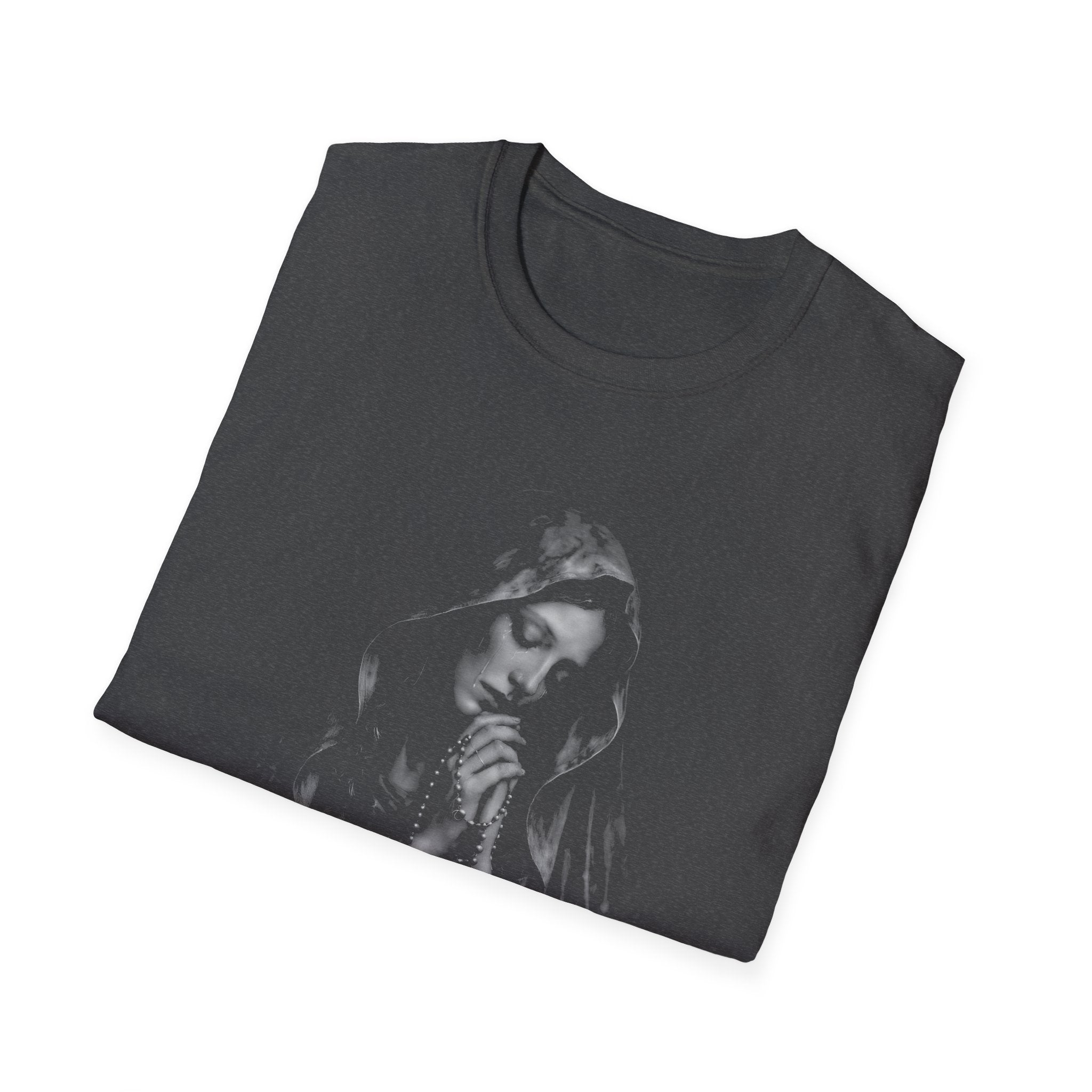 Virgin mary praying with rosary catholic christian marian devotion sacred prayer T-Shirt