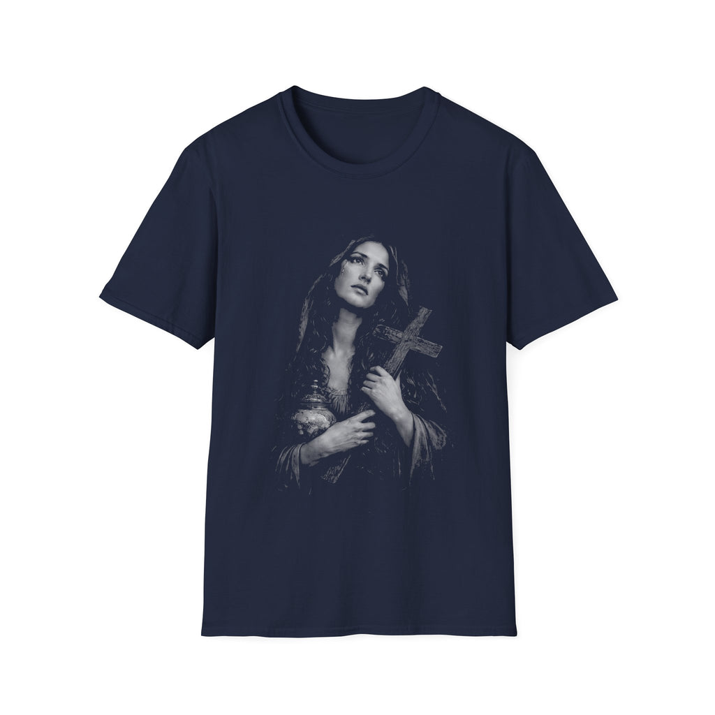 mary magdalene weeping with cross dark christian gothic spiritual portrait in black and white T-Shirt